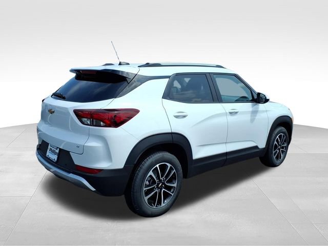 New 2026 Chevrolet TrailBlazer LT w/ Convenience Package FWD image 3