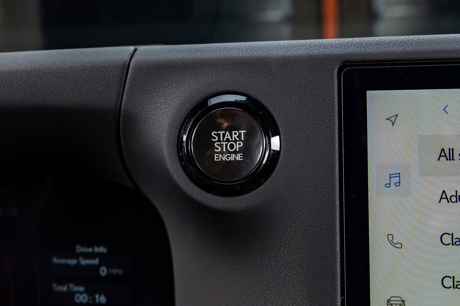 Used 2025 Lexus GX 550 w/ Accessory Package (2T) image 23