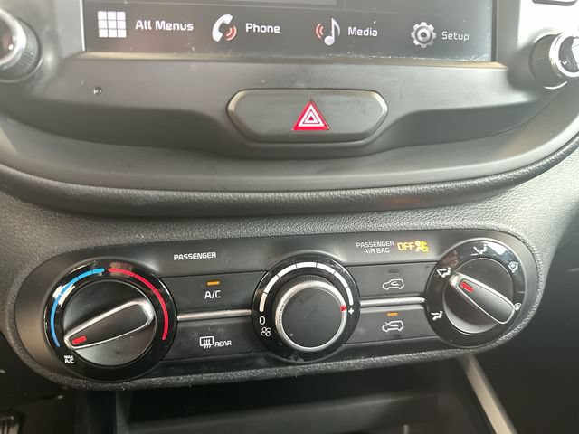 Certified 2023 Kia Soul LX w/ LX Technology Package FWD image 18