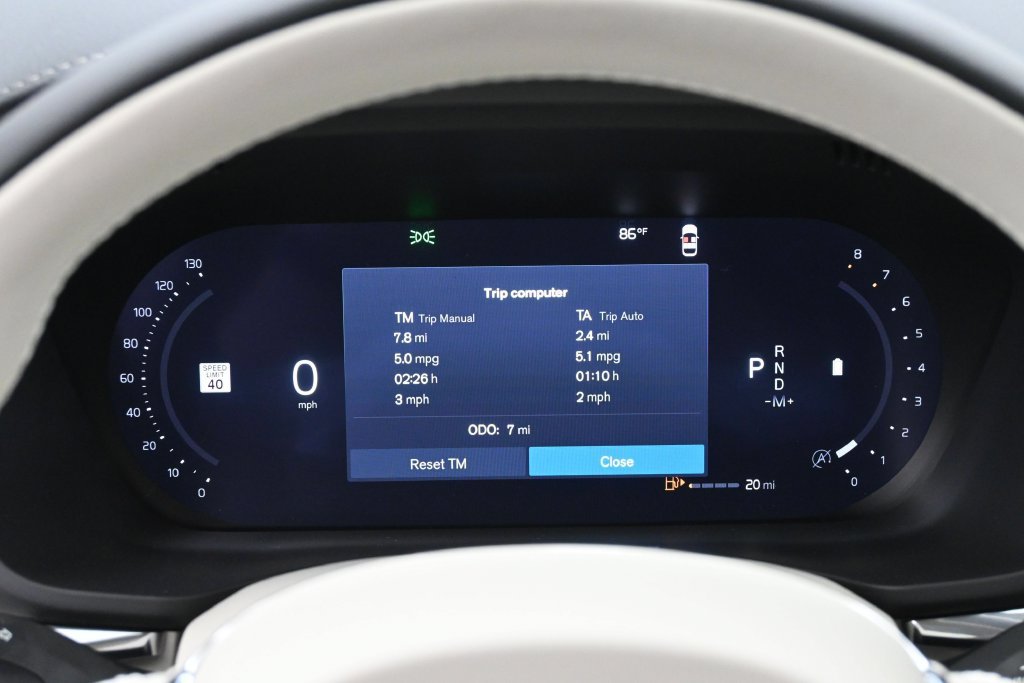 New 2027 Volvo XC60 B5 Ultra AWD/4WD image 9