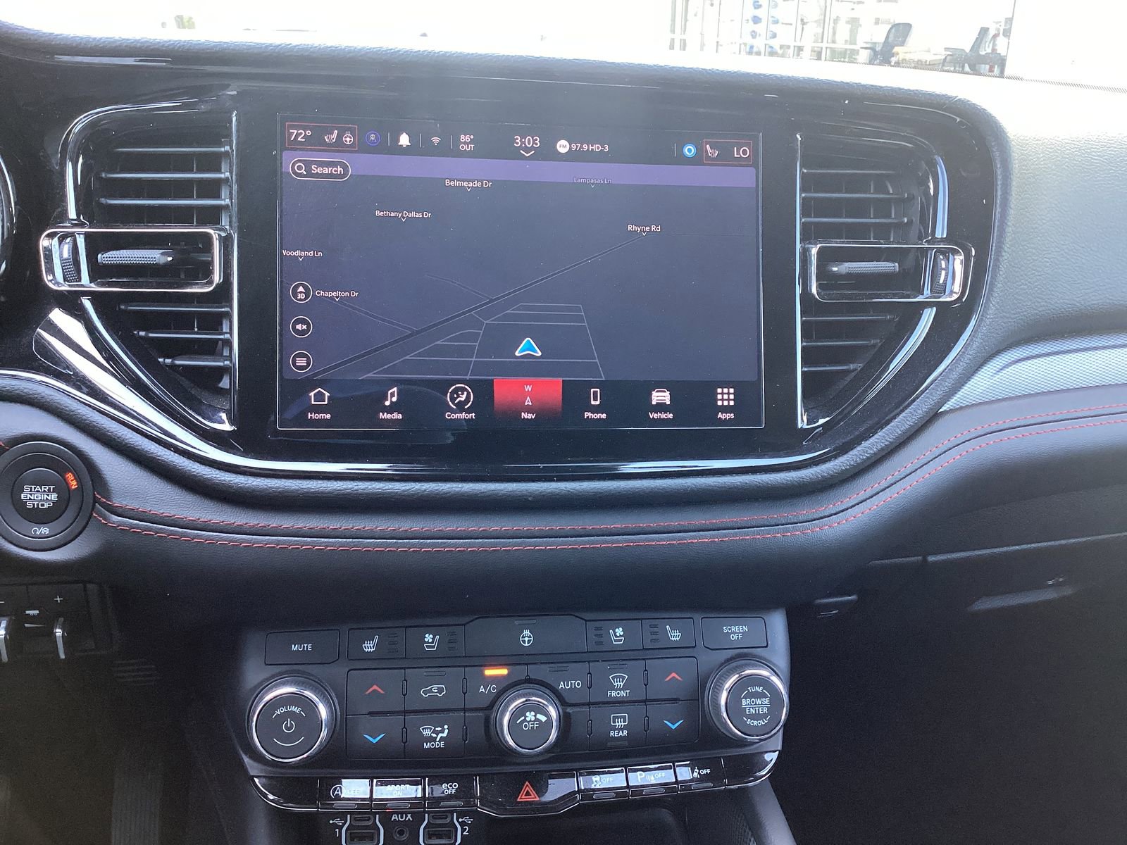 Used 2025 Dodge Durango GT AWD/4WD image 12