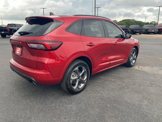 Used 2023 Ford Escape ST-Line w/ Tech Pack #1 FWD image 8