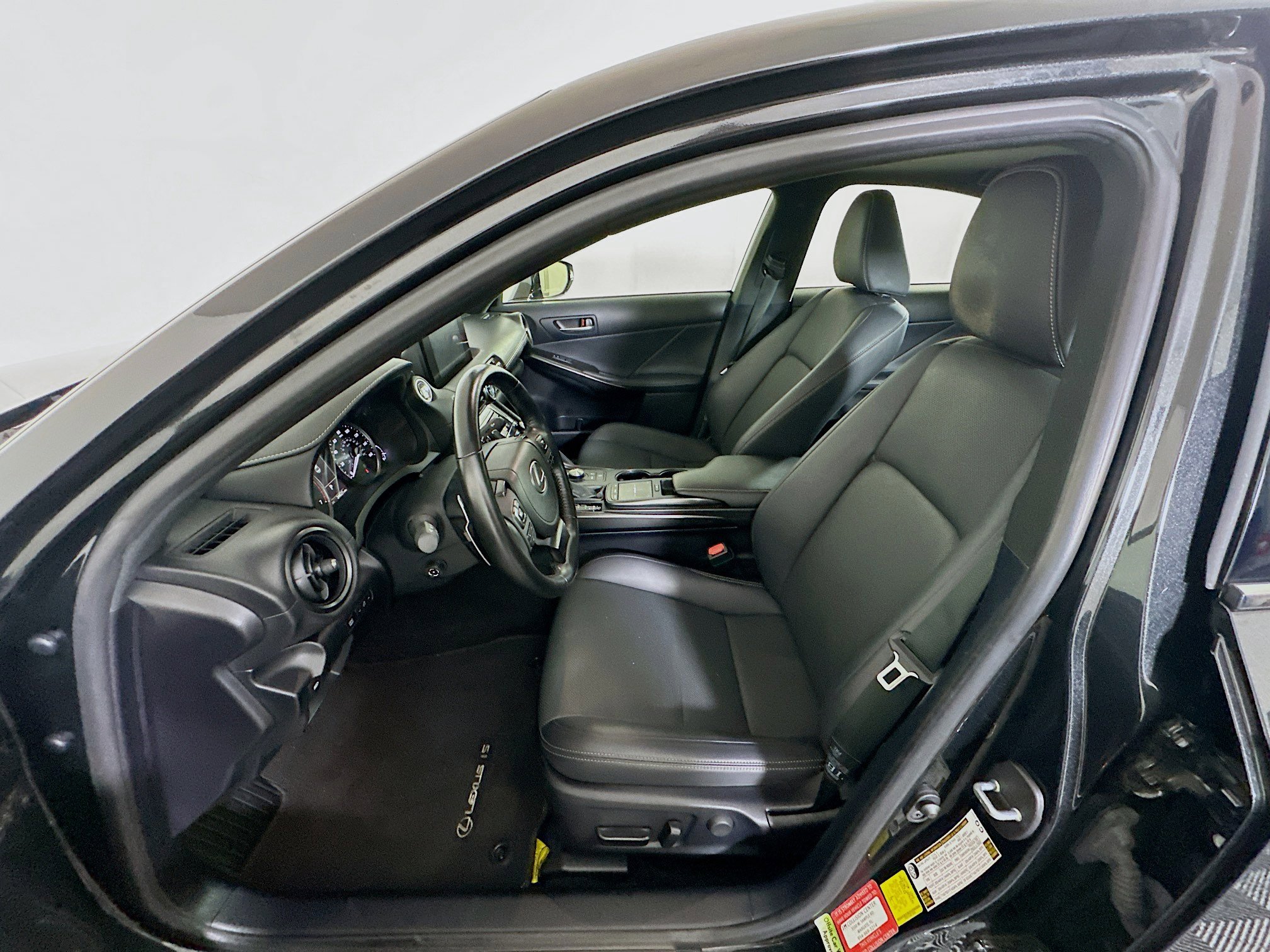 Used 2025 Lexus IS 300 w/ Premium Package image 13