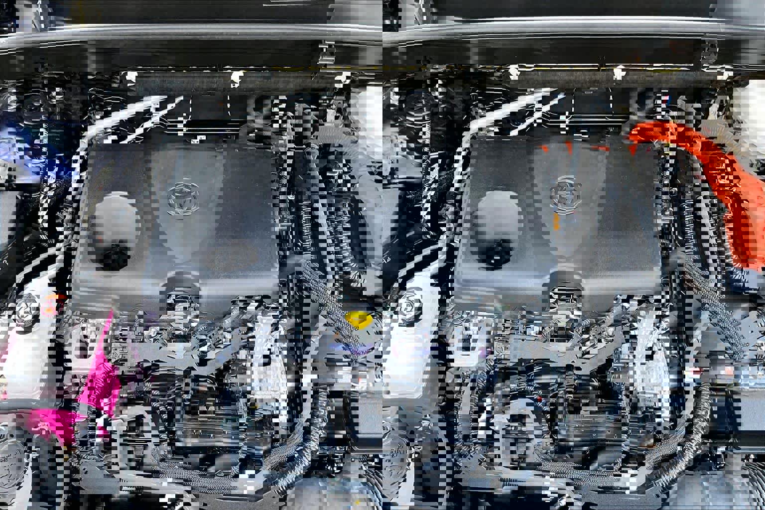 Certified 2021 Toyota Venza LE AWD/4WD image 32