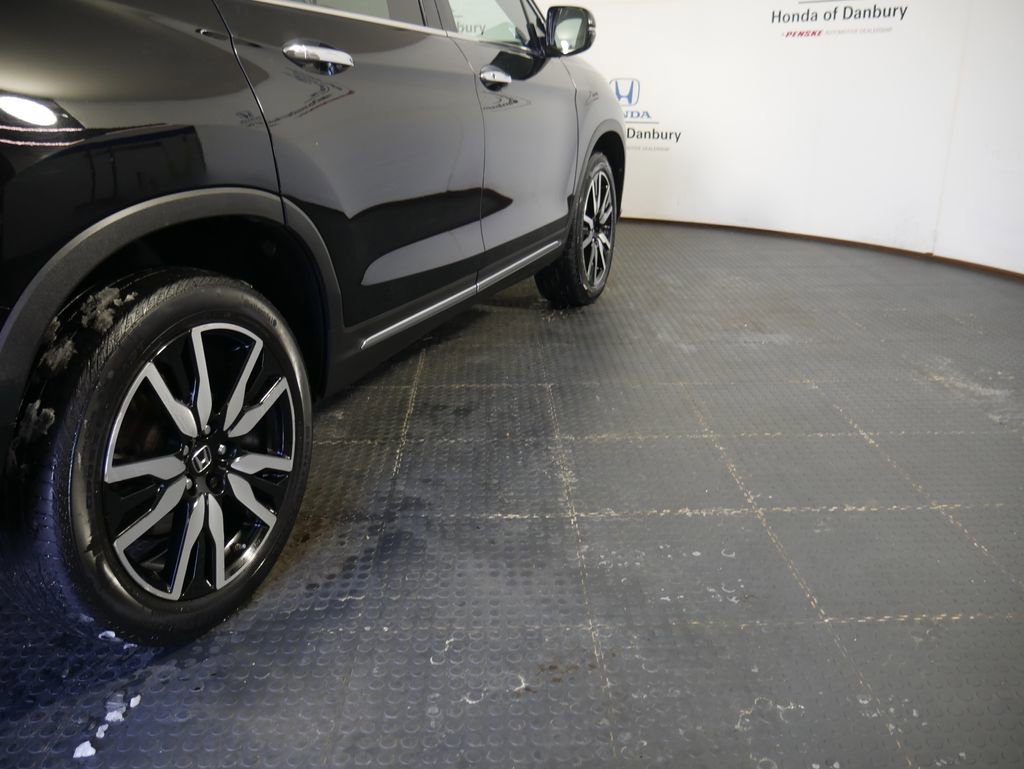 Used 2020 Honda Pilot Touring image 4