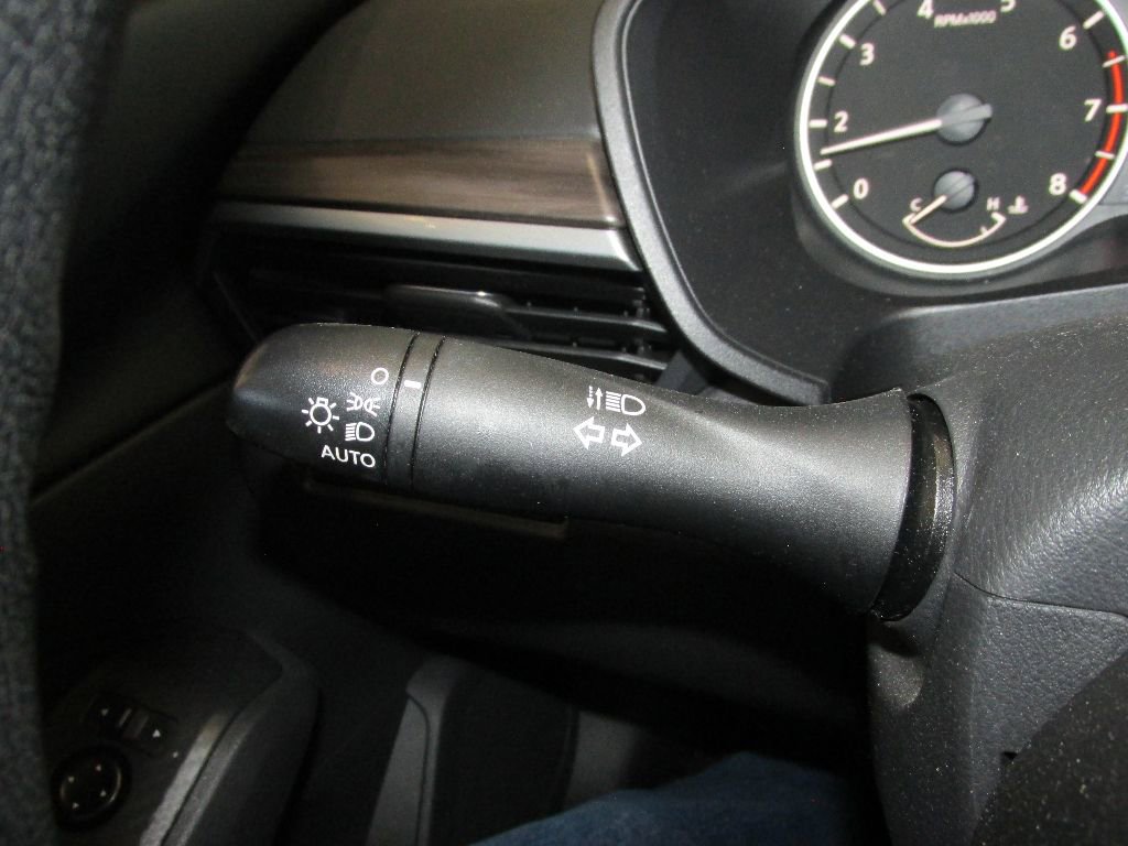 Used 2024 Nissan Altima 2.5 SV image 18