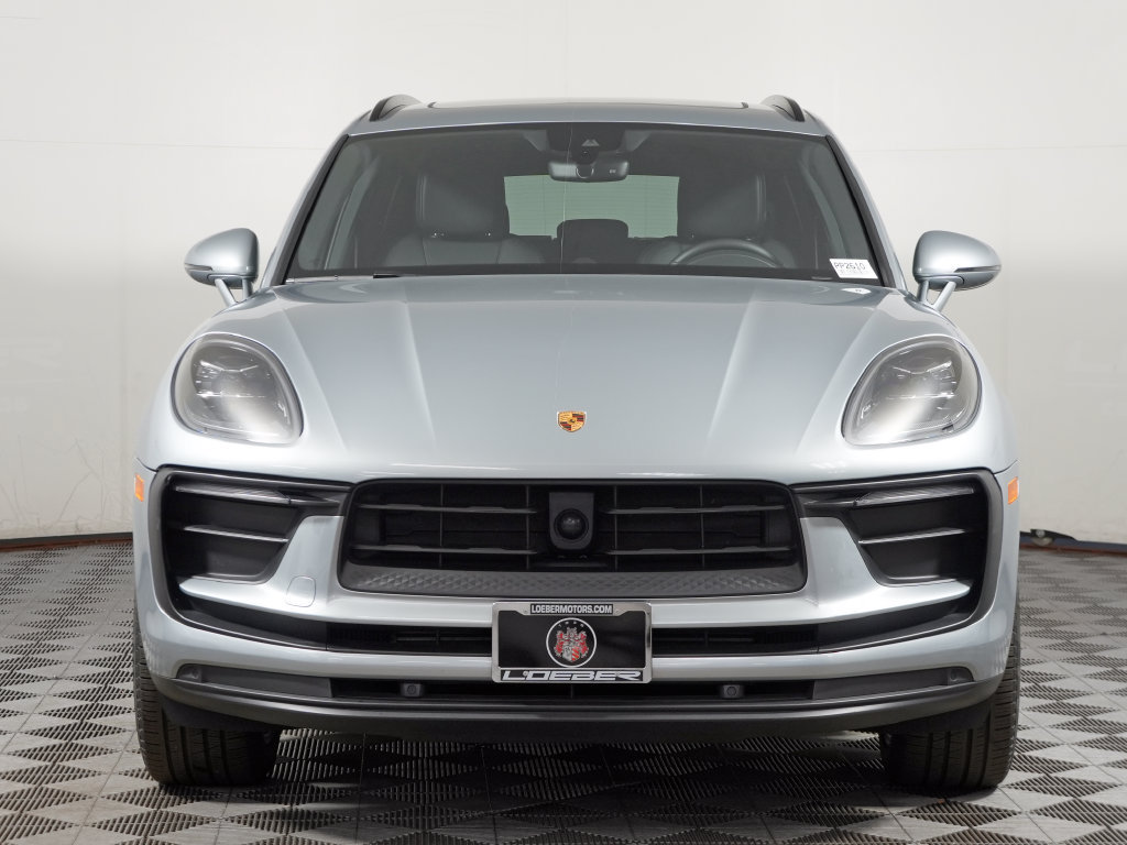 Certified 2023 Porsche Macan Turbo AWD/4WD image 10