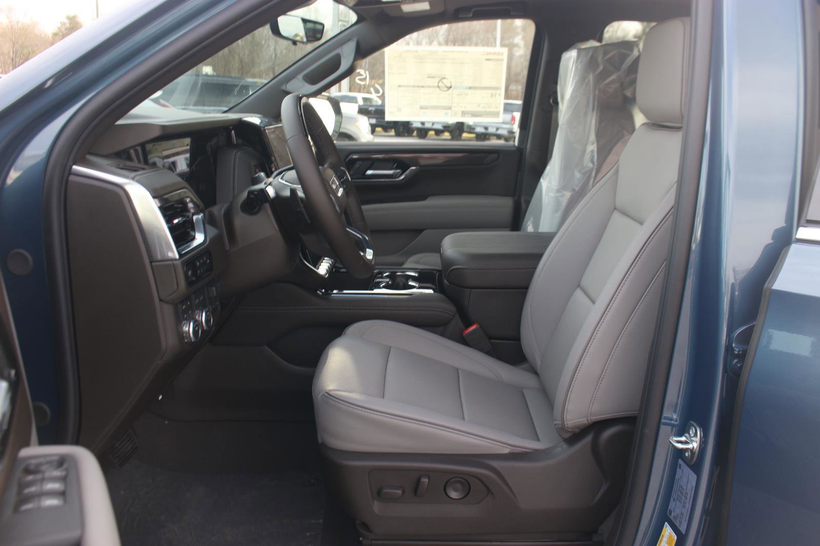 New 2026 GMC Yukon XL Elevation w/ Elevation Premium Package image 14