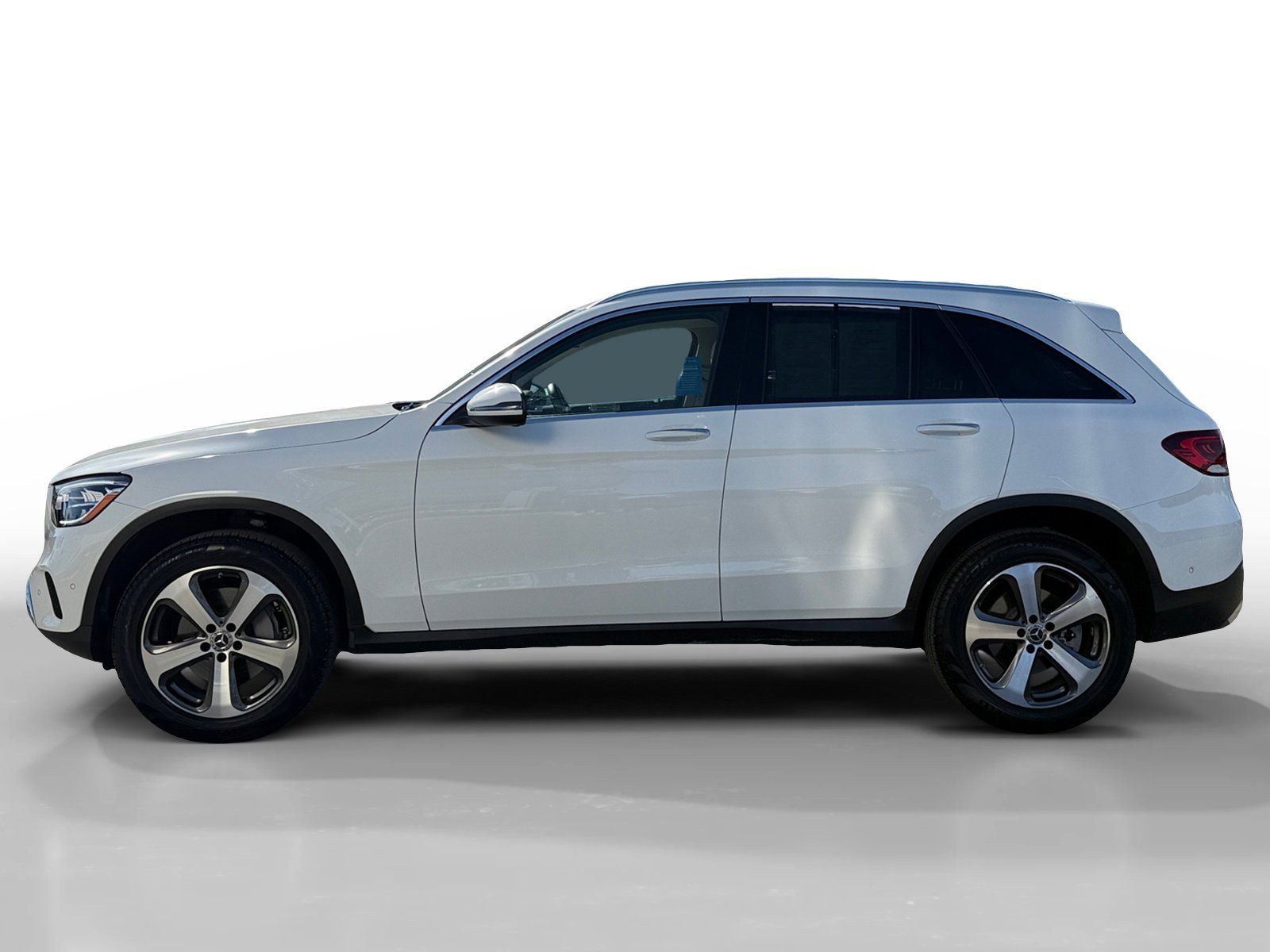 Used 2022 Mercedes-Benz GLC 300 4MATIC image 2