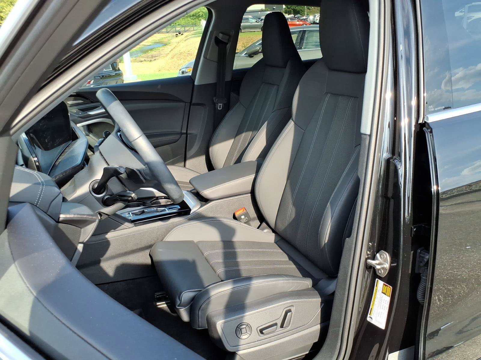 Used 2025 Audi Q5 Premium Plus AWD/4WD image 12