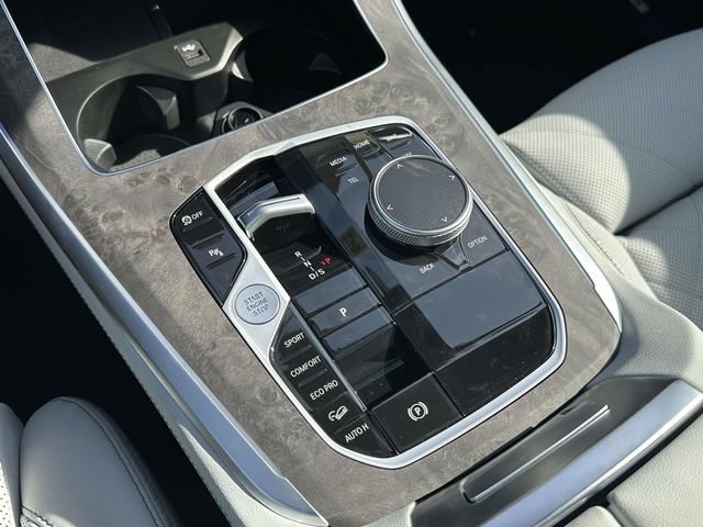New 2026 BMW X5 xDrive40i w/ Climate Comfort Package AWD/4WD image 17