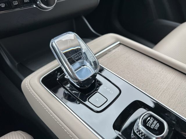 New 2026 Volvo XC90 T8 Ultra w/ Protection Package image 15