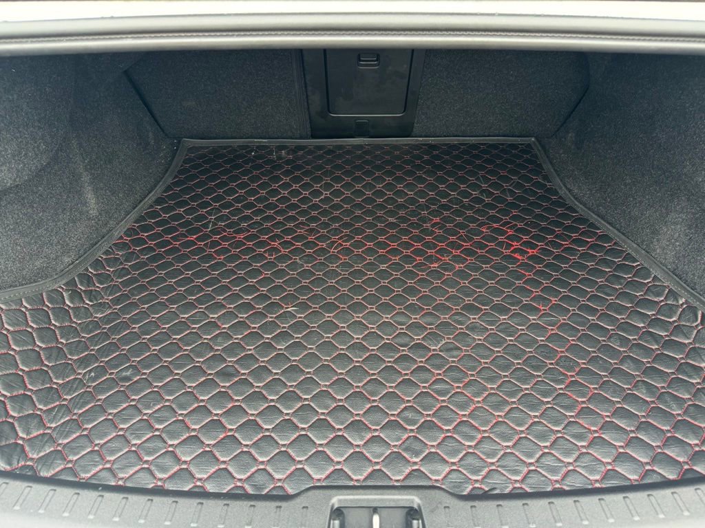 Used 2020 Volvo S60 T5 Momentum image 12