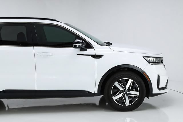 Used 2021 Kia Sorento S FWD image 15