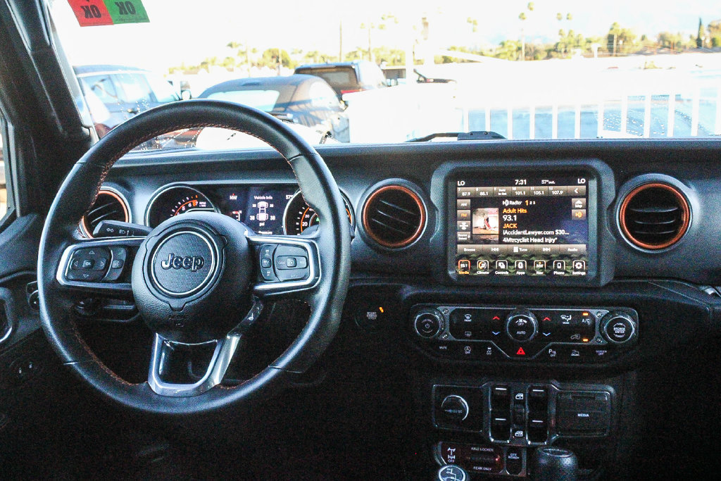 Used 2023 Jeep Gladiator Mojave w/ Safety Group AWD/4WD image 14
