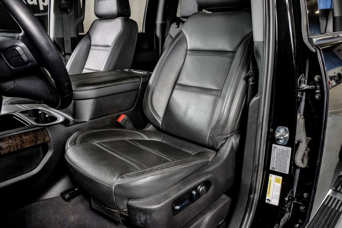 Used 2023 GMC Sierra 3500 Denali w/ Denali Ultimate Package AWD/4WD image 30