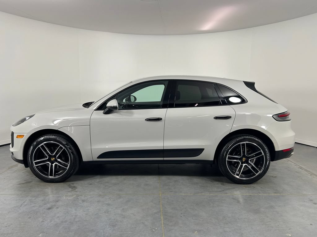 Certified 2019 Porsche Macan AWD/4WD image 2