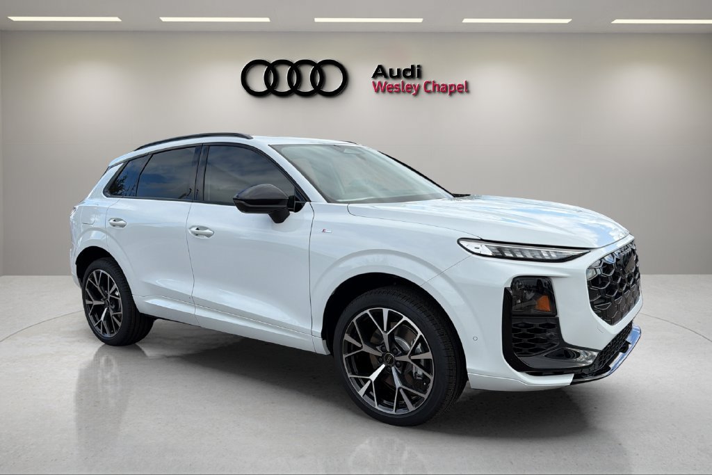 New 2026 Audi Q3 quattro 2.0T AWD/4WD image 7