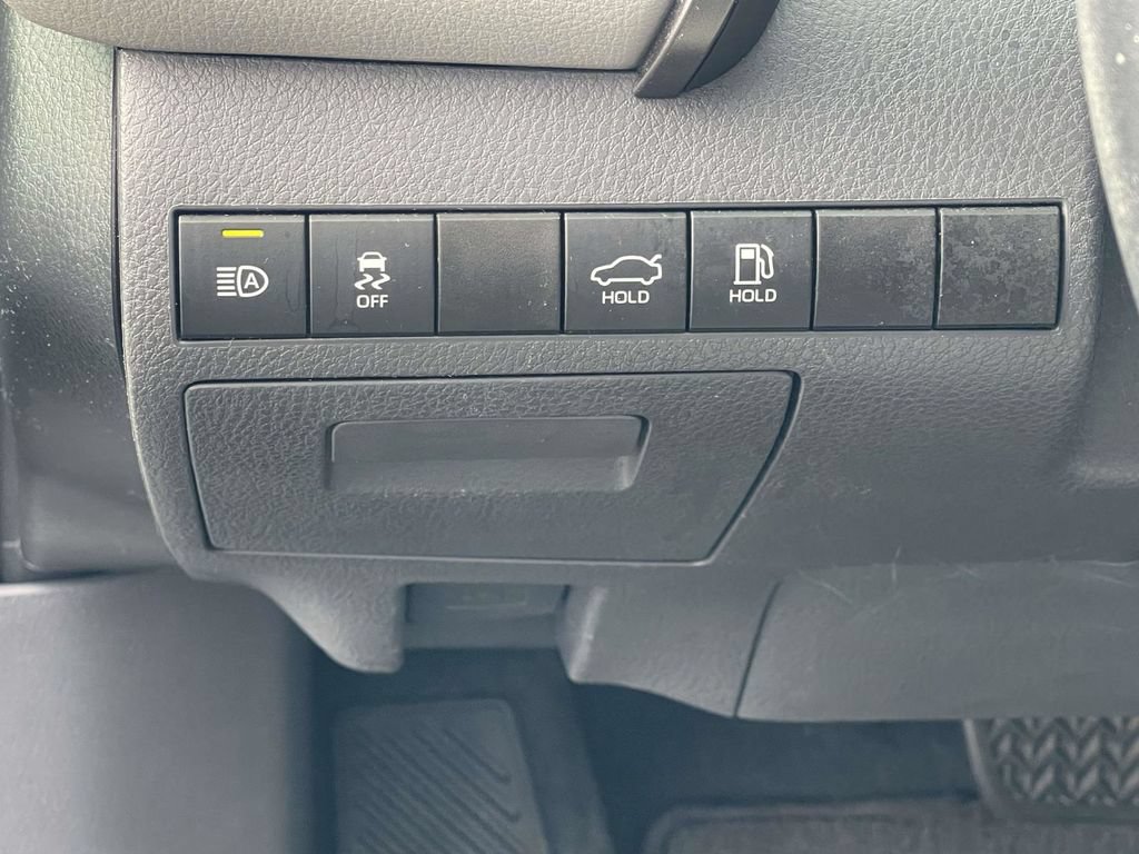 Used 2020 Toyota Camry XSE FWD image 20