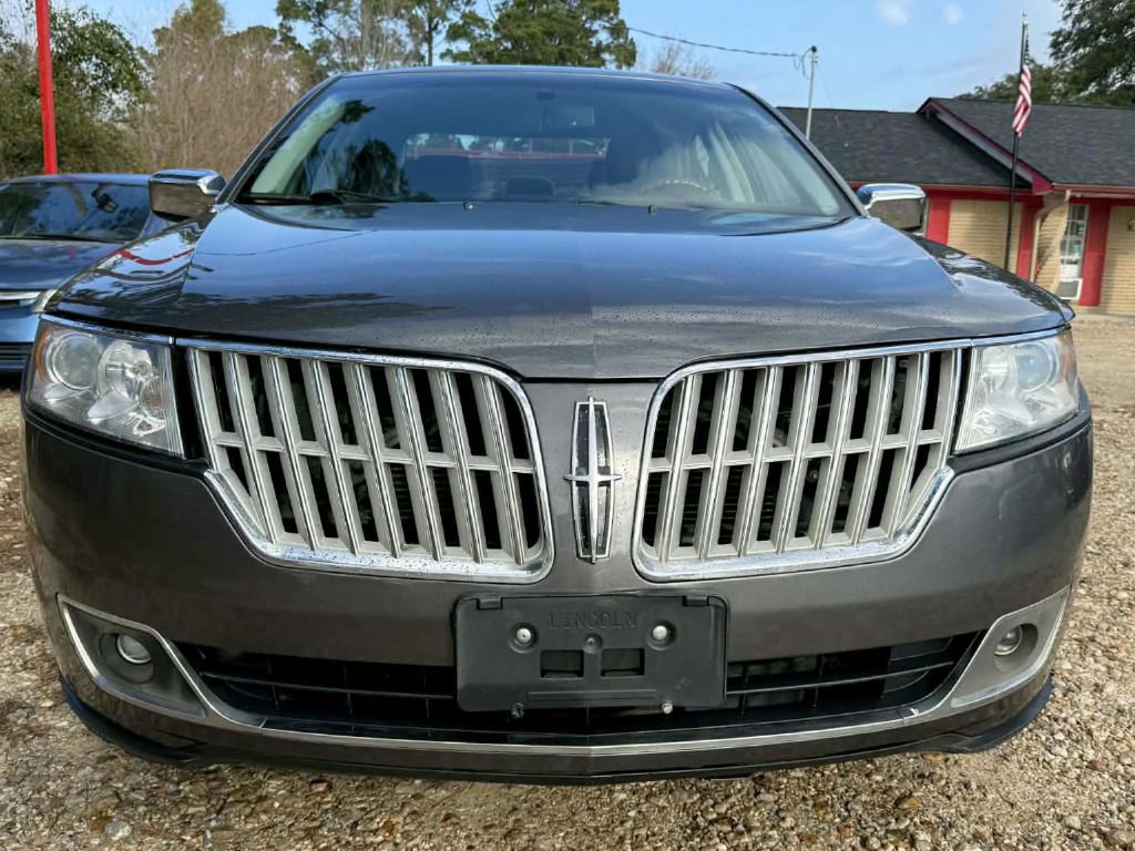 Used 2012 Lincoln MKZ FWD image 2