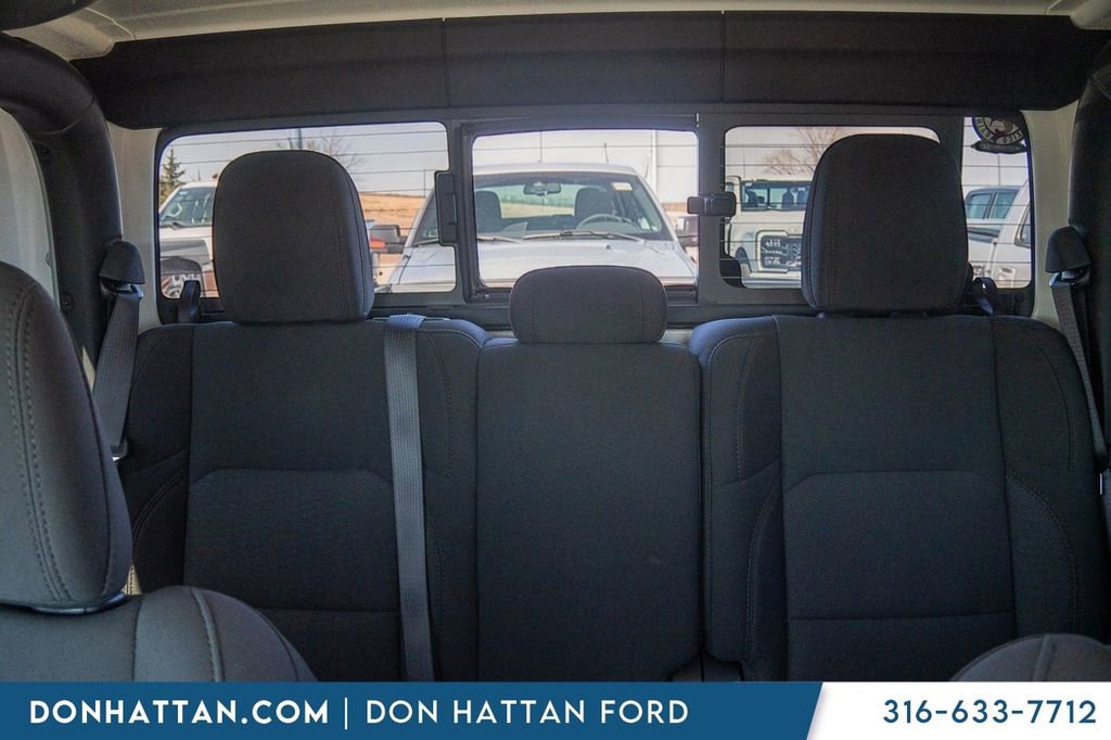 Used 2023 Jeep Gladiator Sport image 19