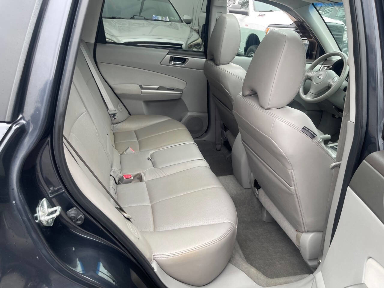 Used 2010 Subaru Forester 2.5XT Limited image 28