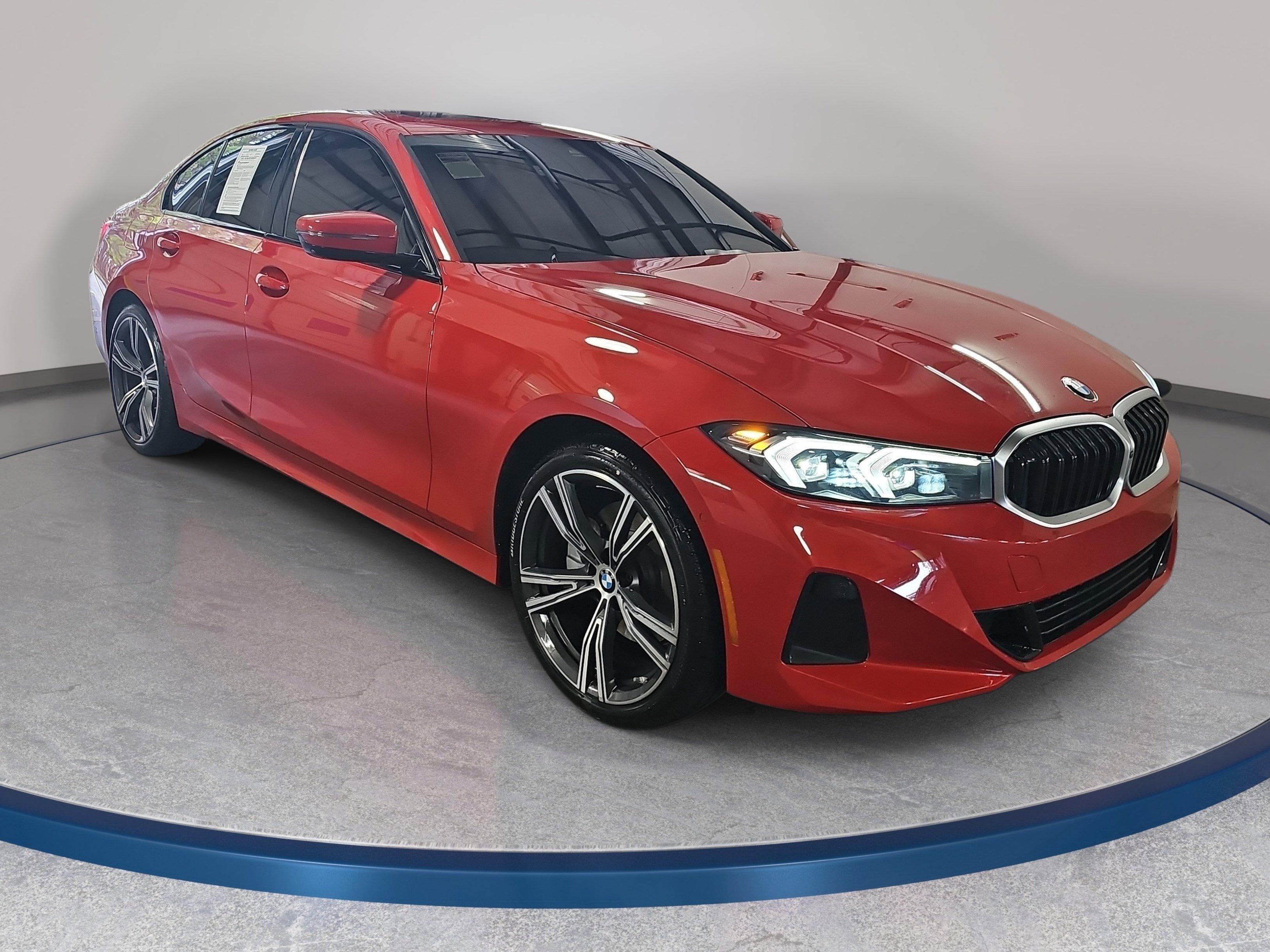 Certified 2023 BMW 330i Sedan w/ Premium Package image 4