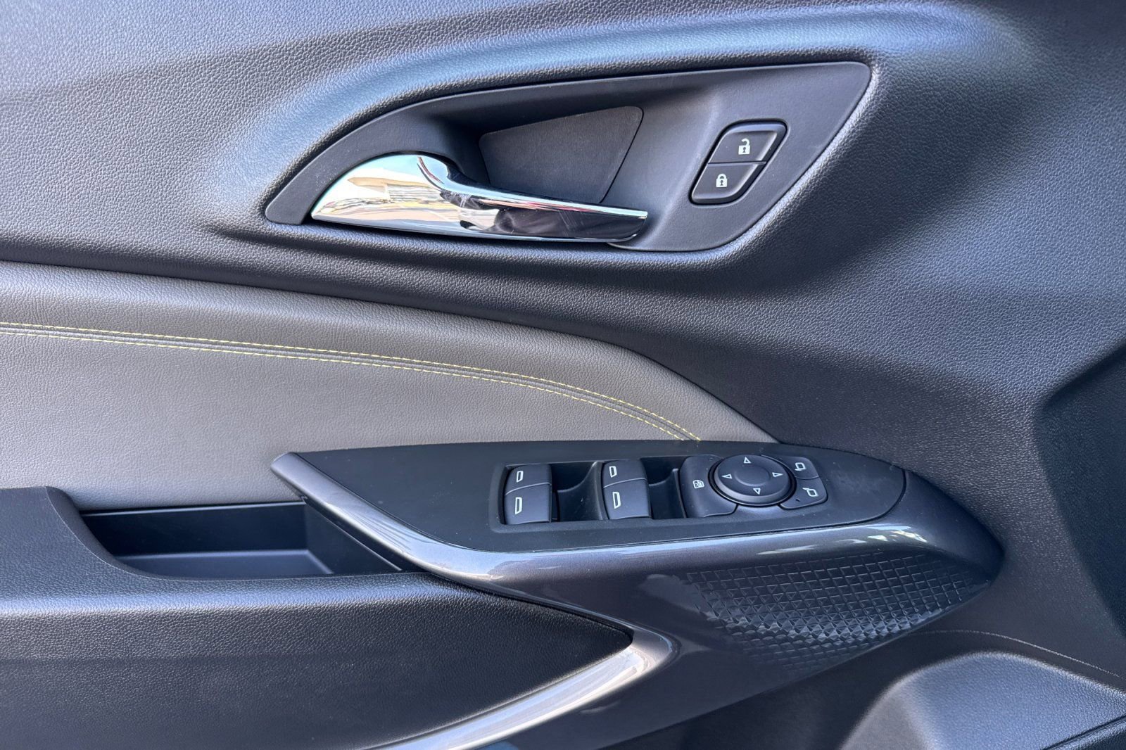 New 2026 Chevrolet Trax ACTIV w/ Driver Confidence Package image 10