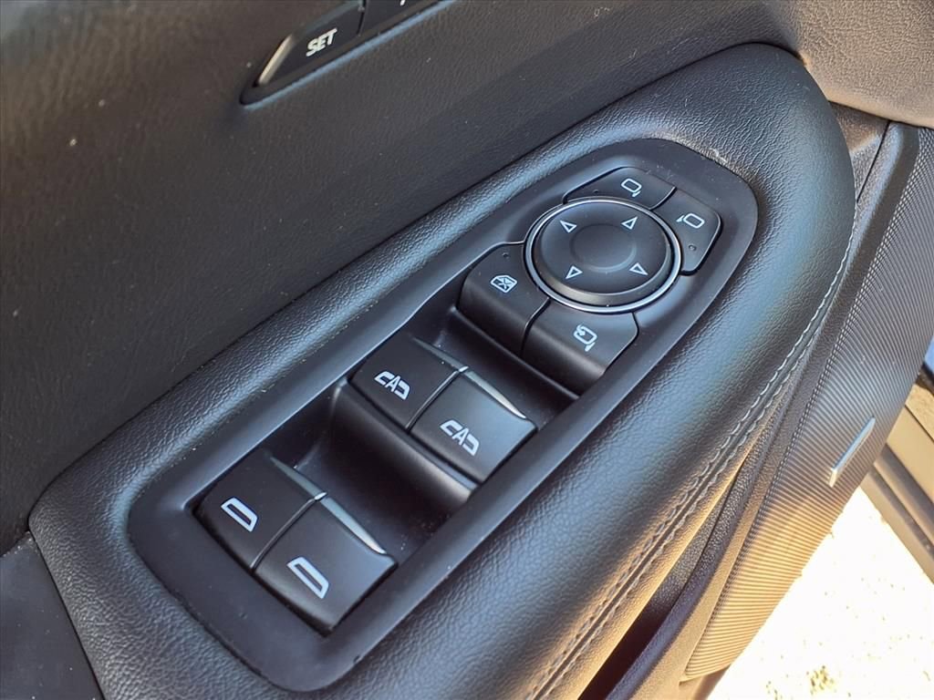 Used 2024 Cadillac XT6 Premium Luxury image 14