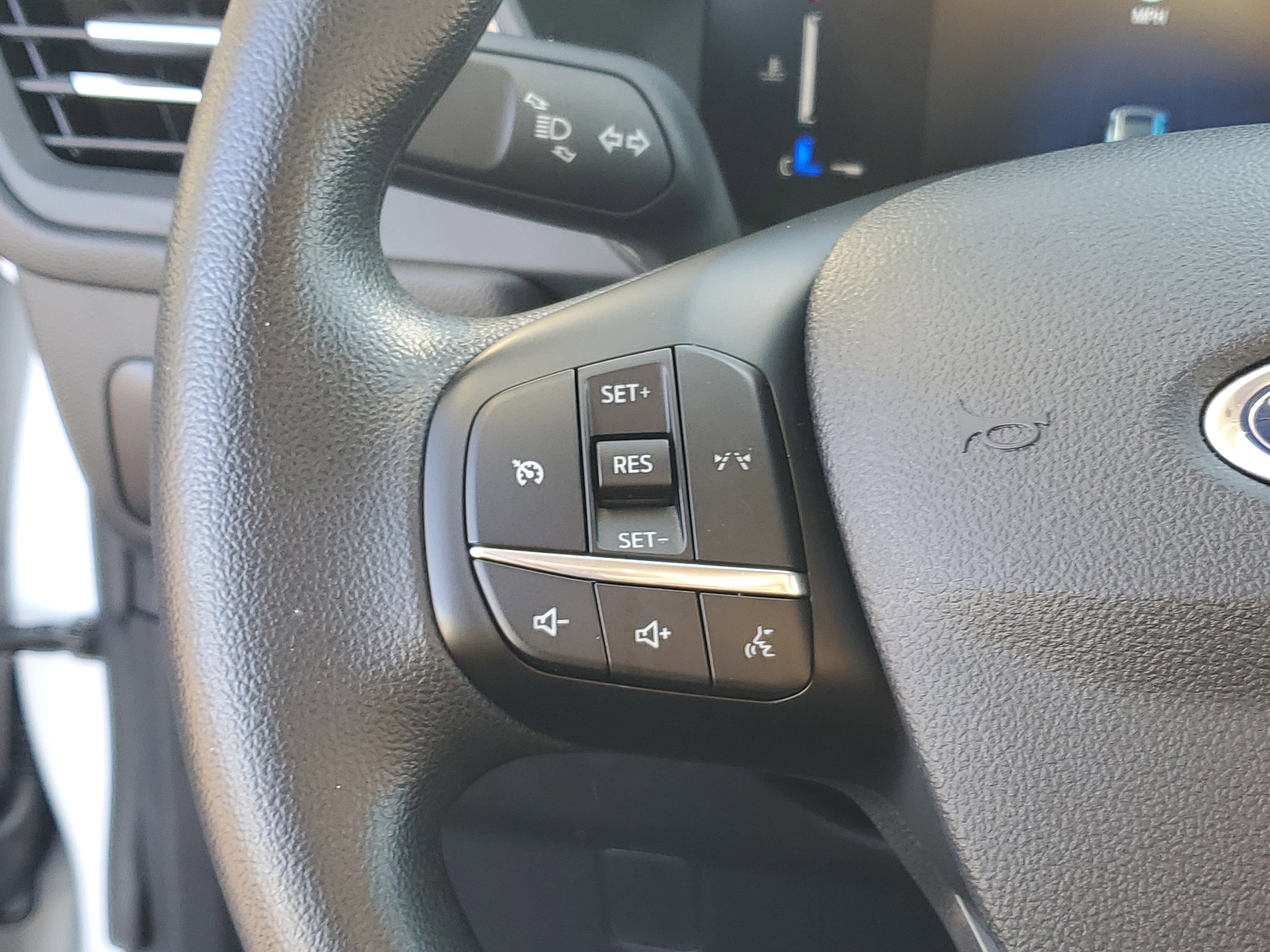 Used 2025 Ford Escape Active image 29