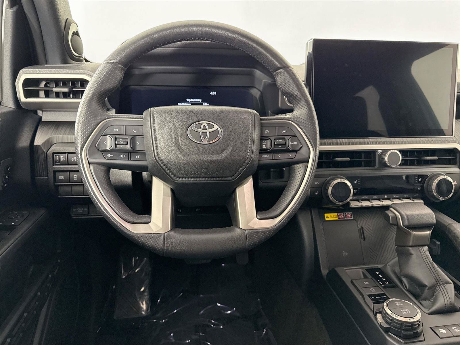 Certified 2025 Toyota 4Runner Platinum AWD/4WD image 33