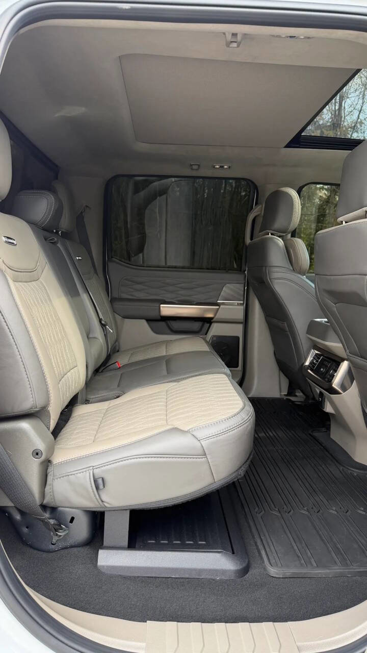 Used 2026 Ford F250 Platinum w/ Platinum Plus Package image 28