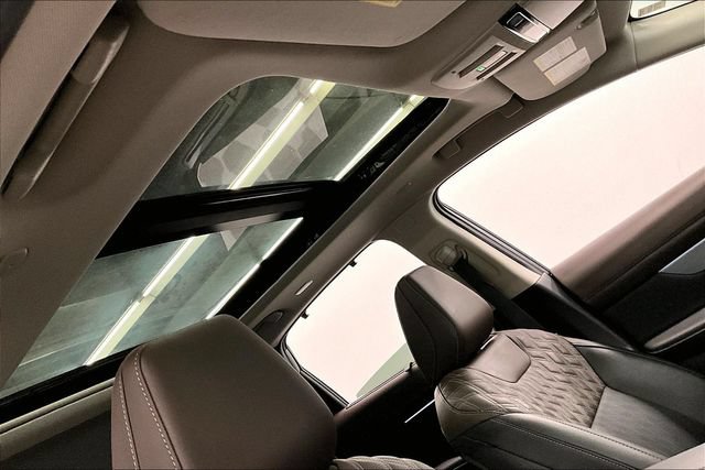 Used 2025 Nissan Murano Platinum w/ Cargo Package AWD/4WD image 20
