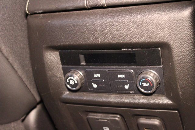 Used 2023 Chevrolet Traverse Premier image 15