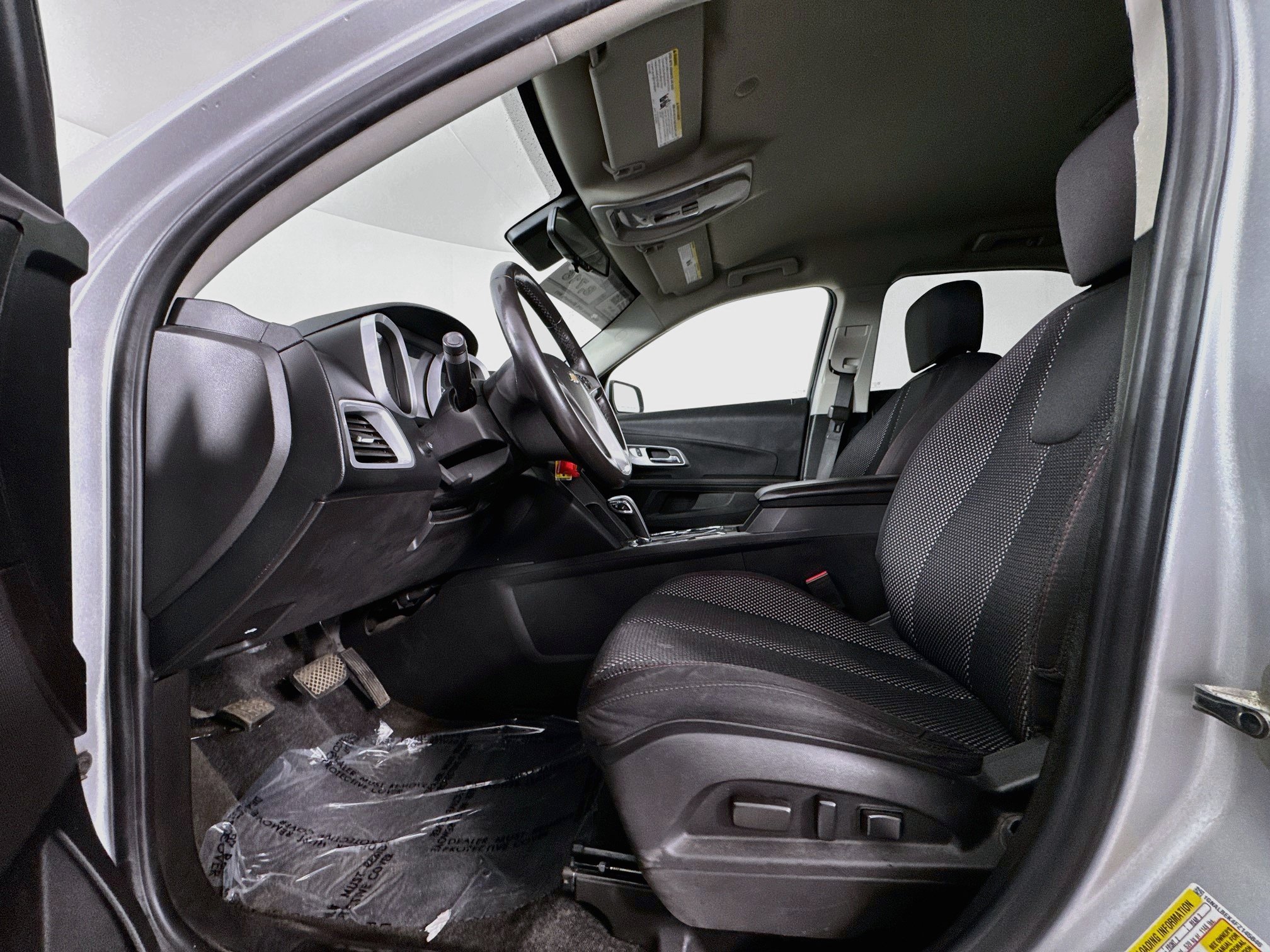 Used 2015 Chevrolet Equinox LT w/ Driver Convenience Package FWD image 18