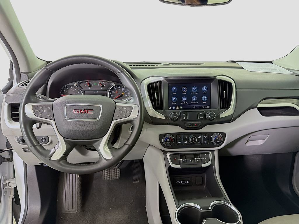 Used 2024 GMC Terrain SLT image 24
