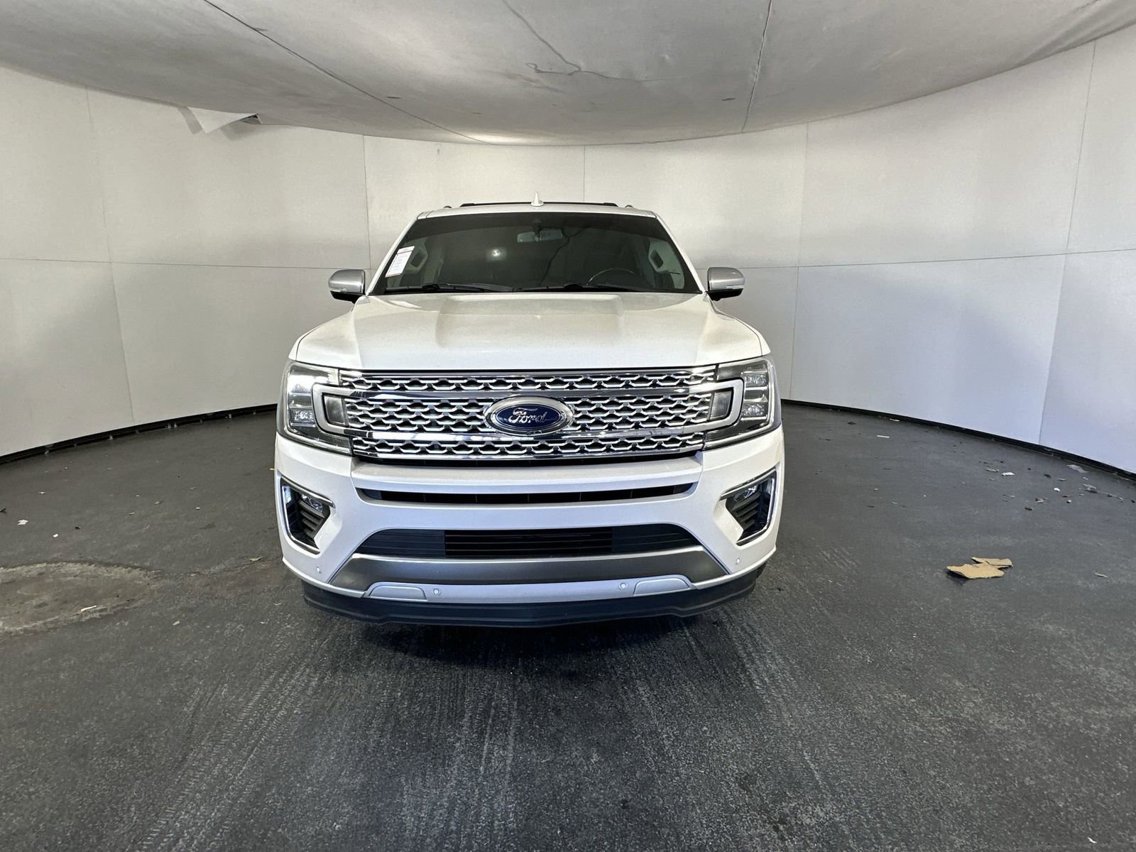 Used 2018 Ford Expedition Platinum image 3