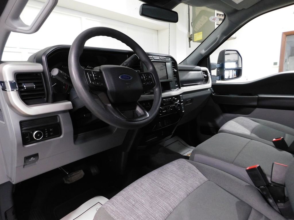 Used 2023 Ford F250 XLT image 31