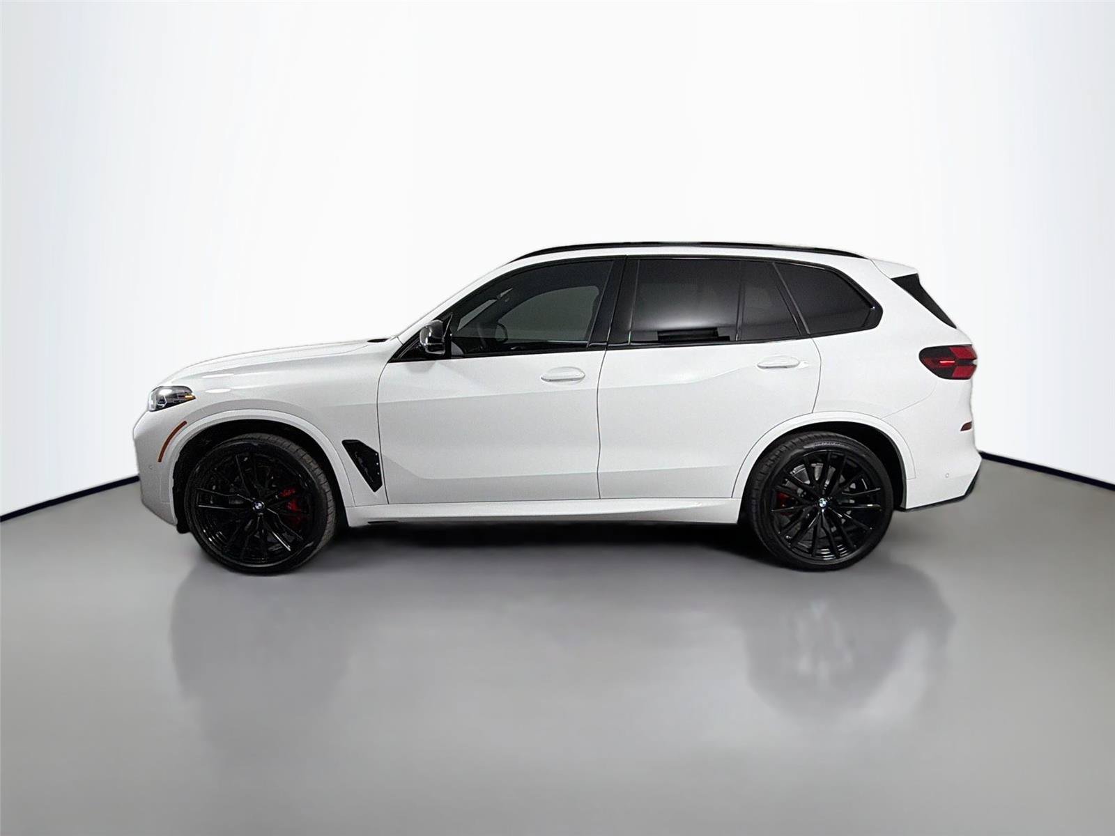 New 2026 BMW X5 M60i w/ Climate Comfort Package AWD/4WD image 16