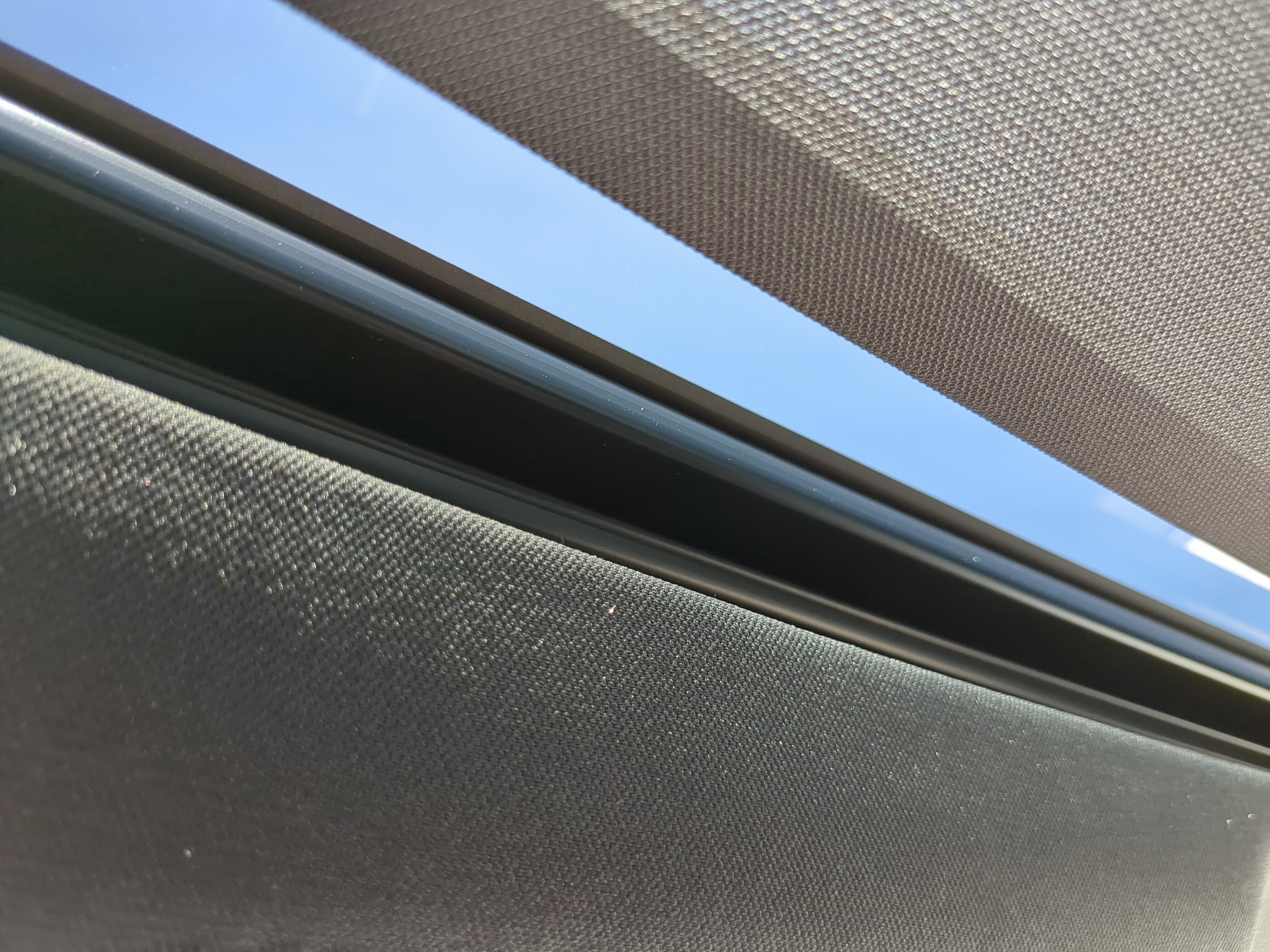 New 2026 Land Rover Range Rover Velar Dynamic SE image 17