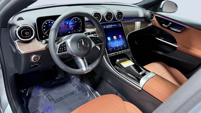 Used 2025 Mercedes-Benz C 300 4MATIC Sedan image 5