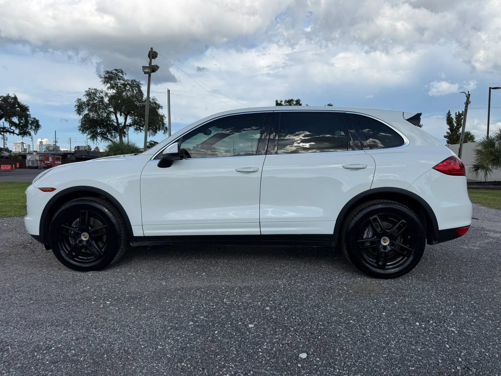 Used 2014 Porsche Cayenne AWD/4WD image 9