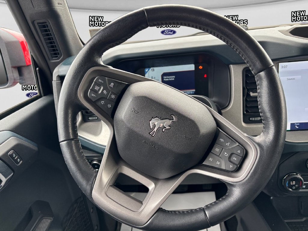 Used 2024 Ford Bronco Outer Banks AWD/4WD image 13