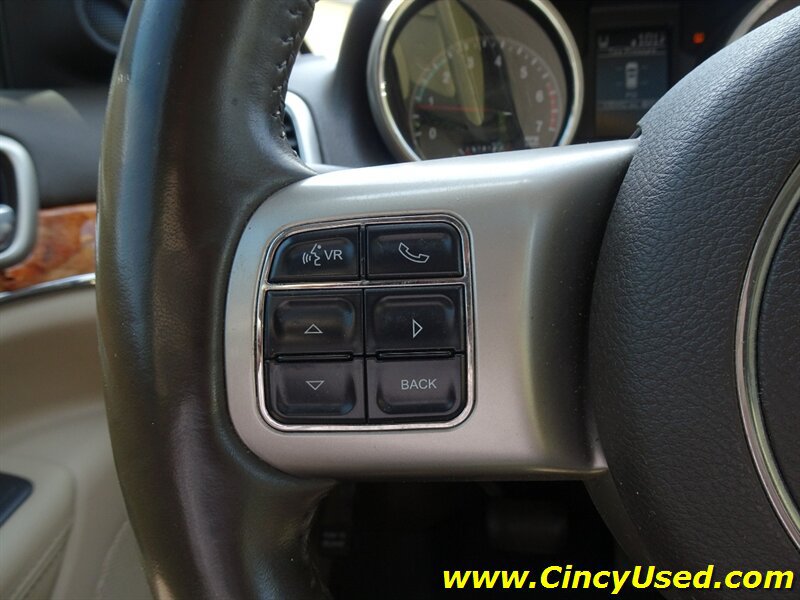 Used 2011 Jeep Grand Cherokee Overland AWD/4WD image 22