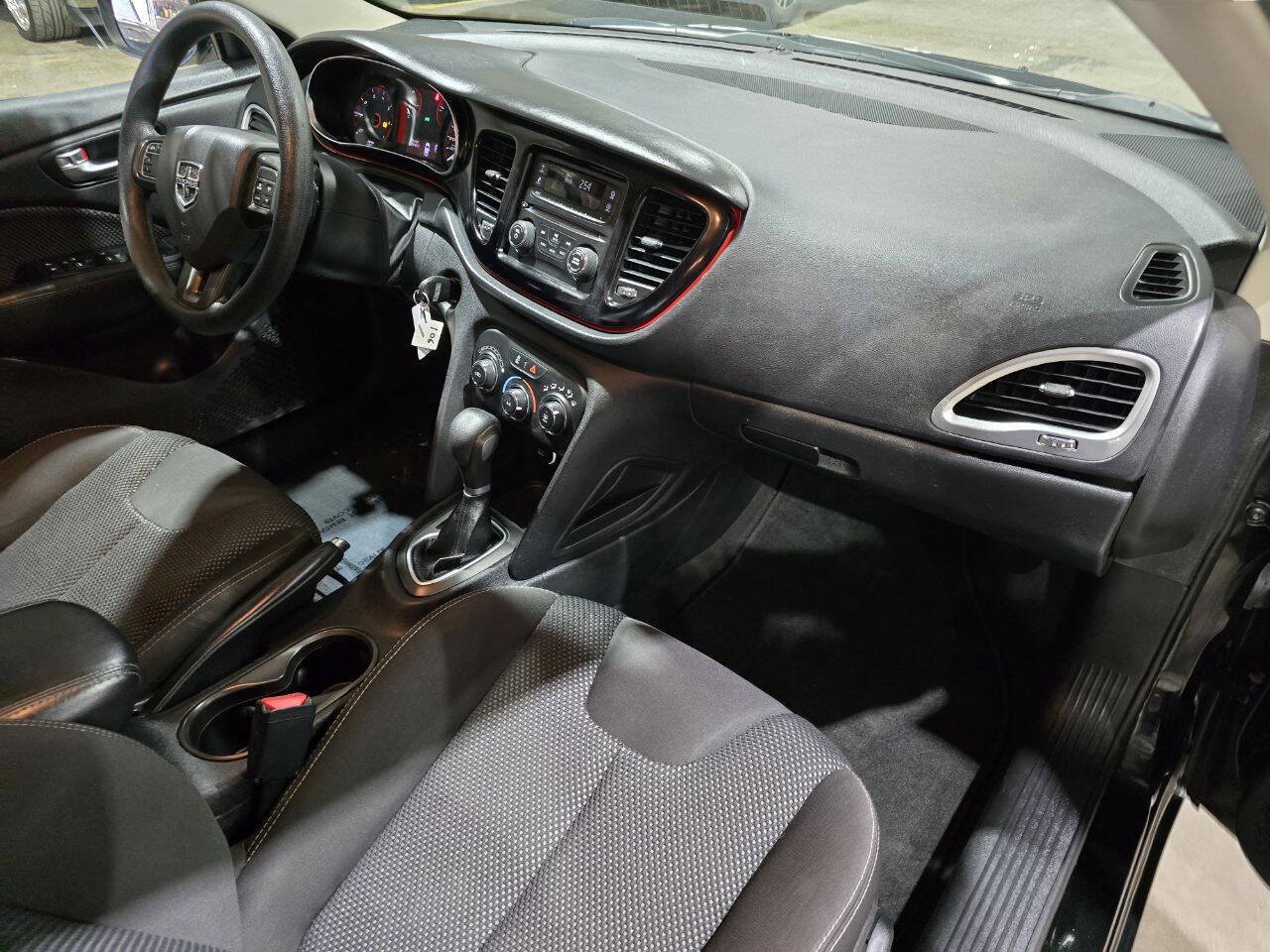 Used 2016 Dodge Dart SXT FWD image 31