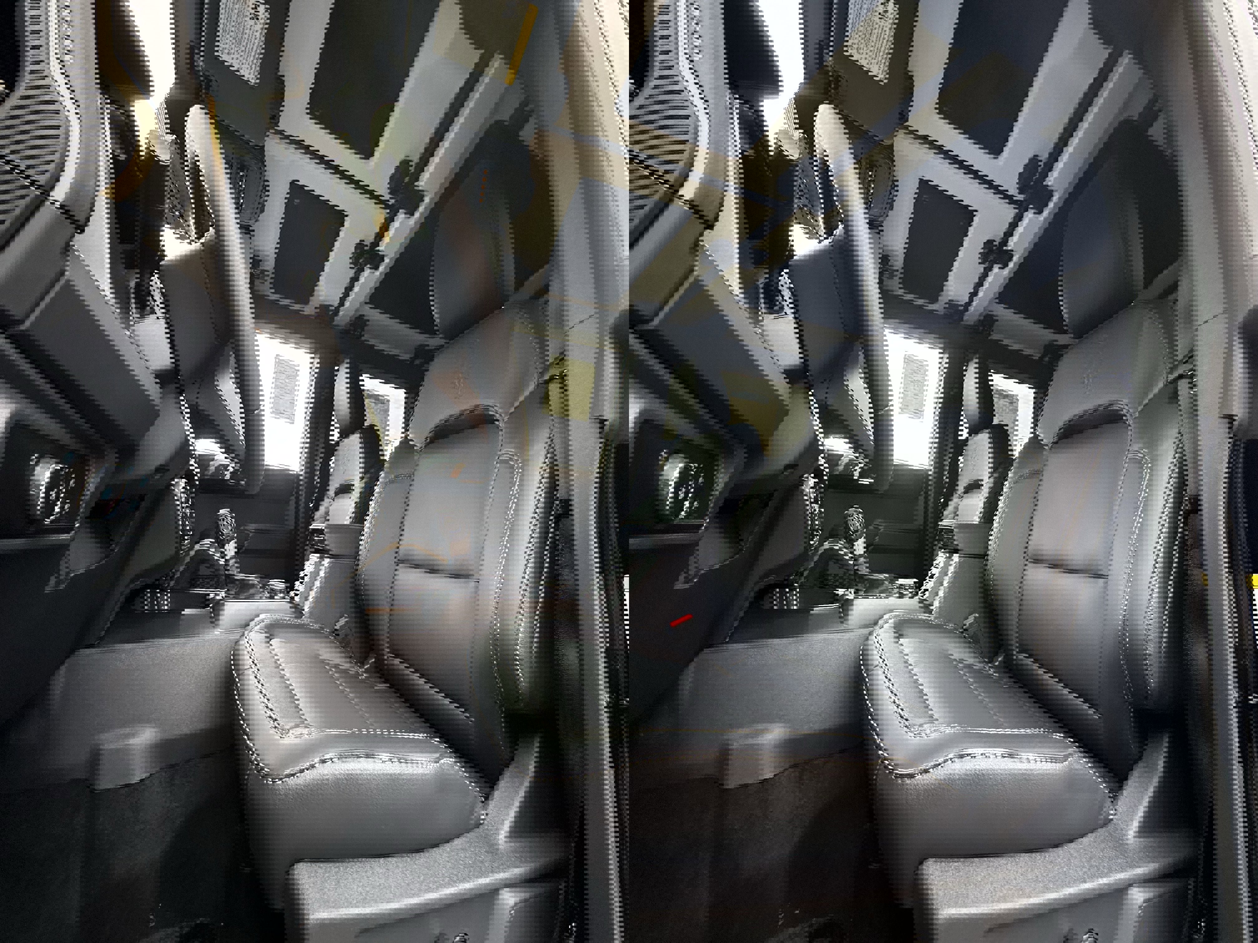 New 2025 Ford Bronco Badlands image 24