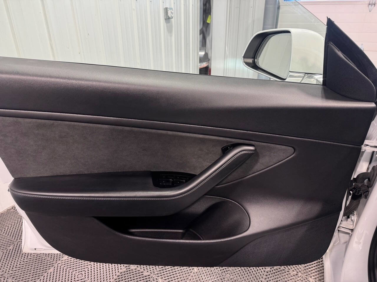 Used 2020 Tesla Model 3 Long Range image 8