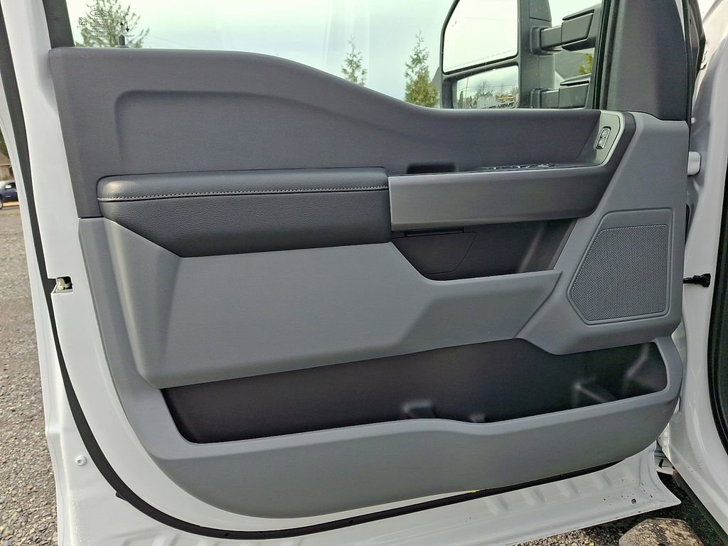 New 2026 Ford F350 XL image 7