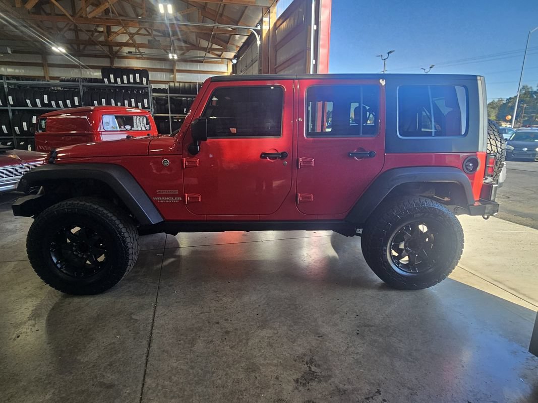Used 2010 Jeep Wrangler Unlimited Sport AWD/4WD image 5