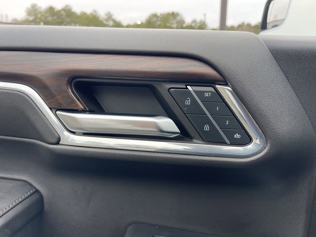 Used 2024 GMC Sierra 1500 SLT image 18